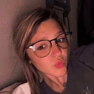 Meet your Posher, Makayla